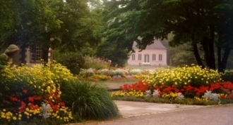 Weg zum Rautenstrauchpavillion